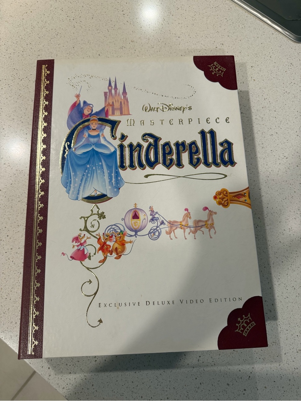 Walt Disney's Cinderella Deluxe Video Edition - White & Blue Cover